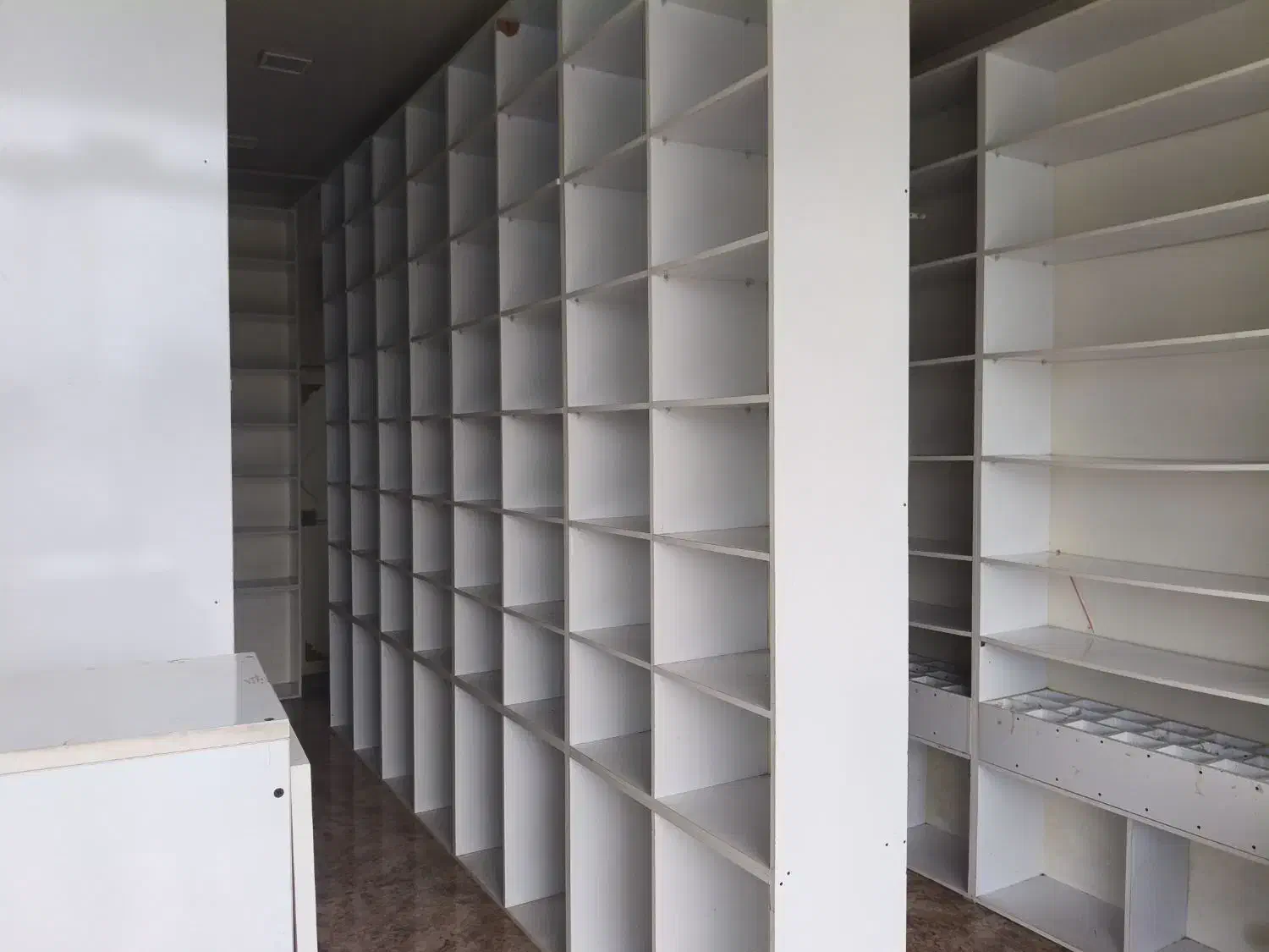 دکور MDF حرفه‌ای فروشگاهی|فروشگاه و مغازه|کلاچای, |دیوار