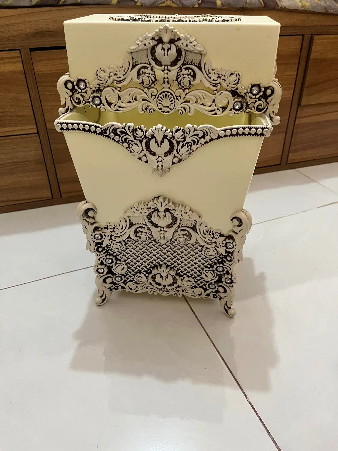 سطل آشغال ‌جا دستمال|صنایع دستی و سایر لوازم تزئینی|نور, |دیوار