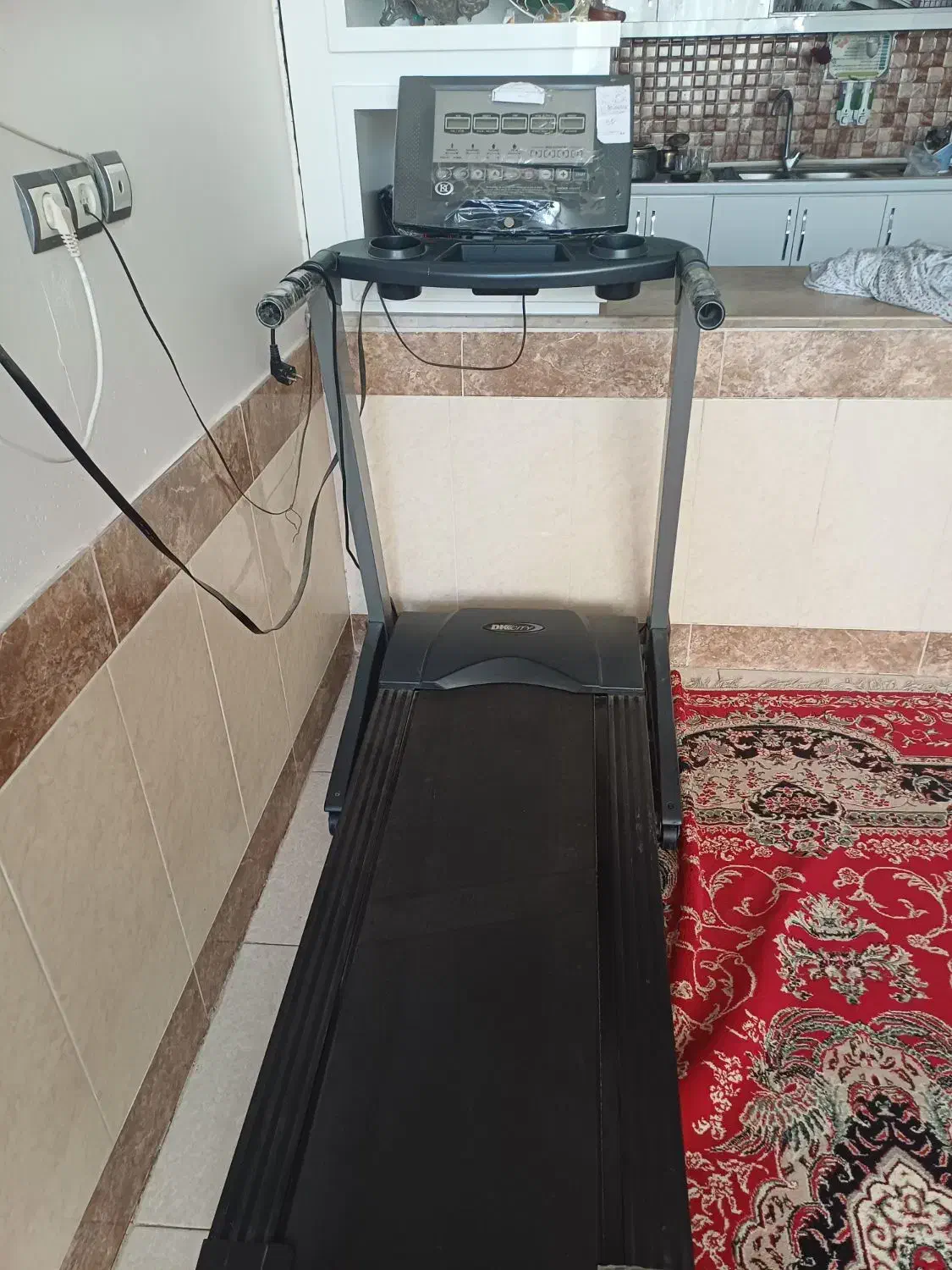 تردمیل|تجهیزات ورزشی|تربتحیدریه, آغوی|دیوار