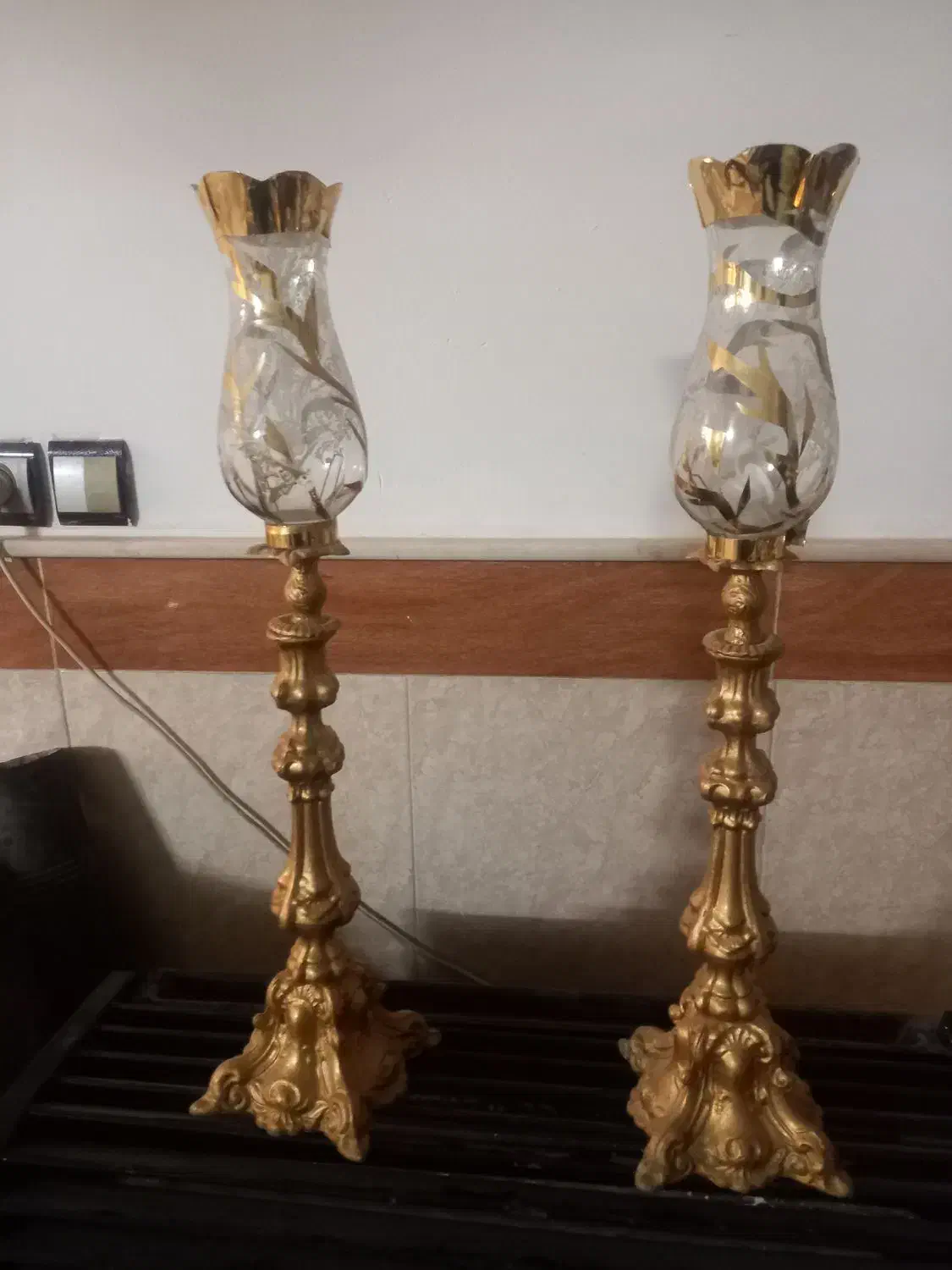 شمدان|لوستر و چراغ آویز|قم, چهل درخت‎|دیوار