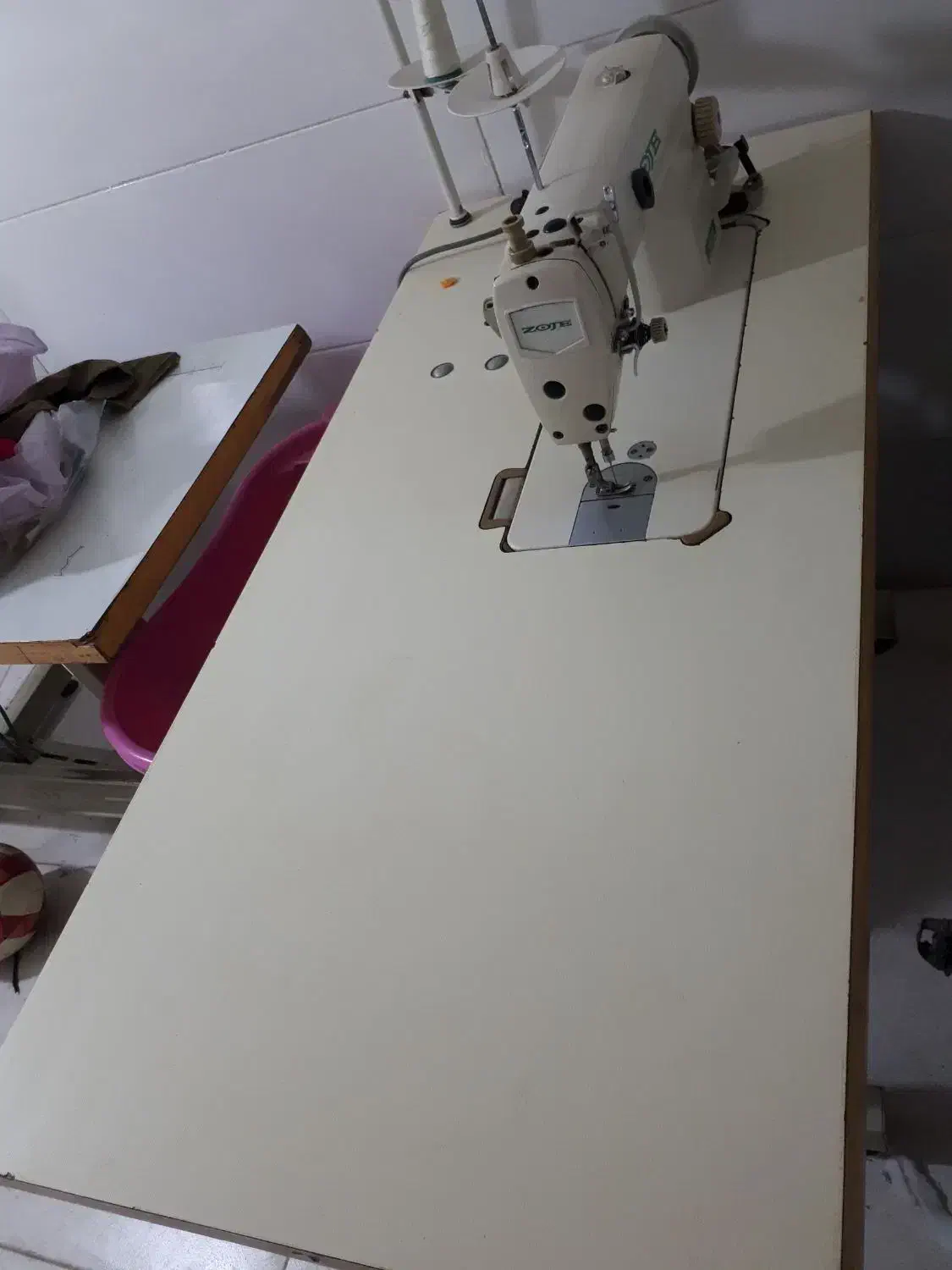 چرخ صنعتی زوجی|چرخ خیاطی و ریسندگی|چهارباغ, |دیوار