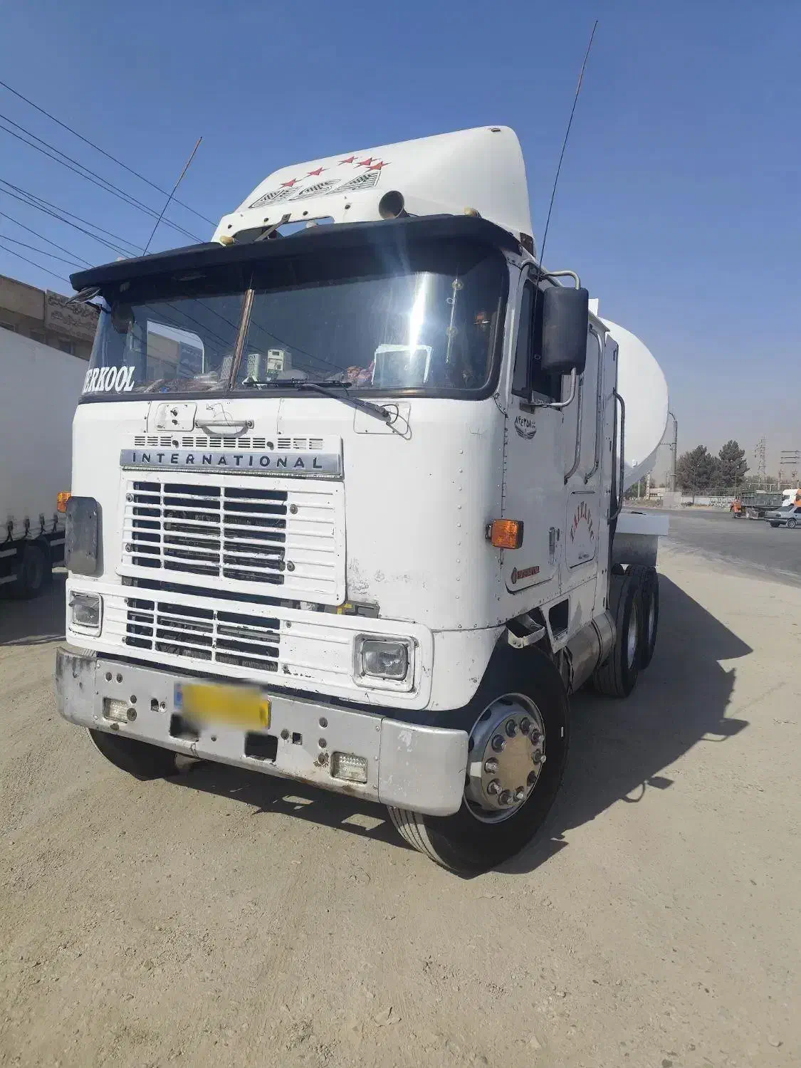 اینترناش کابین کوچک|خودرو سنگین|آفتاب, |دیوار