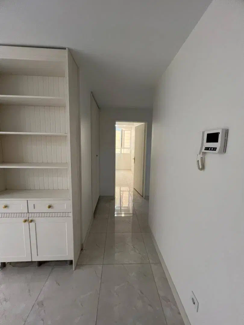 برج نگین ساحل ط10 128متری 2خواب