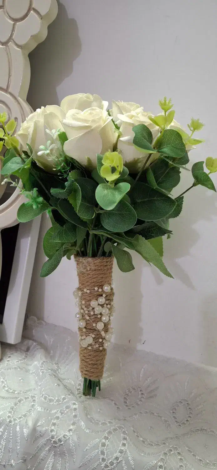 دسته کل عروس|گل مصنوعی|قم, ولیعصر|دیوار