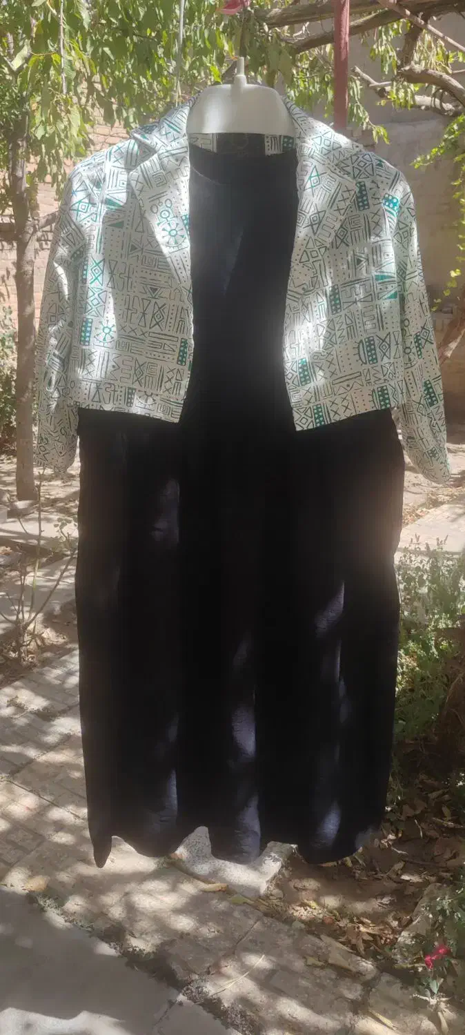 مانتو|لباس|مهاباد (آذربایجان غربی), |دیوار