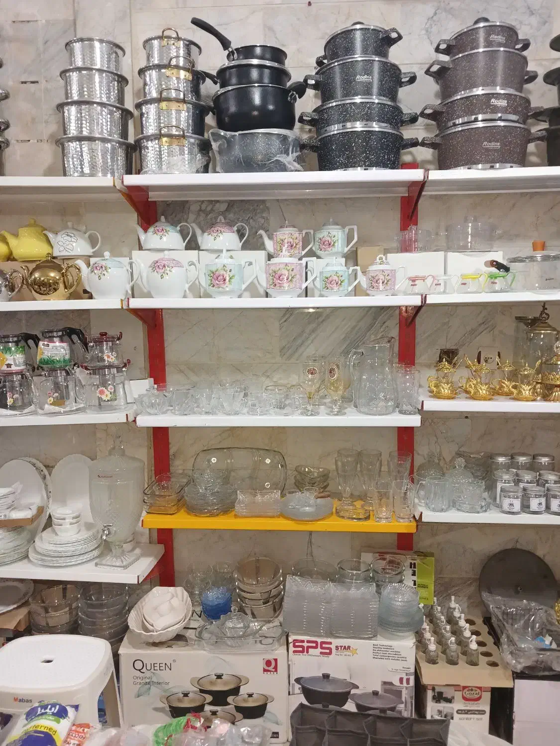 به دلیل جابجایی اجناس یک جا یا خورده به فروش میرسد|ظروف سرو و پذیرایی|رباط‌کریم, الارد|دیوار