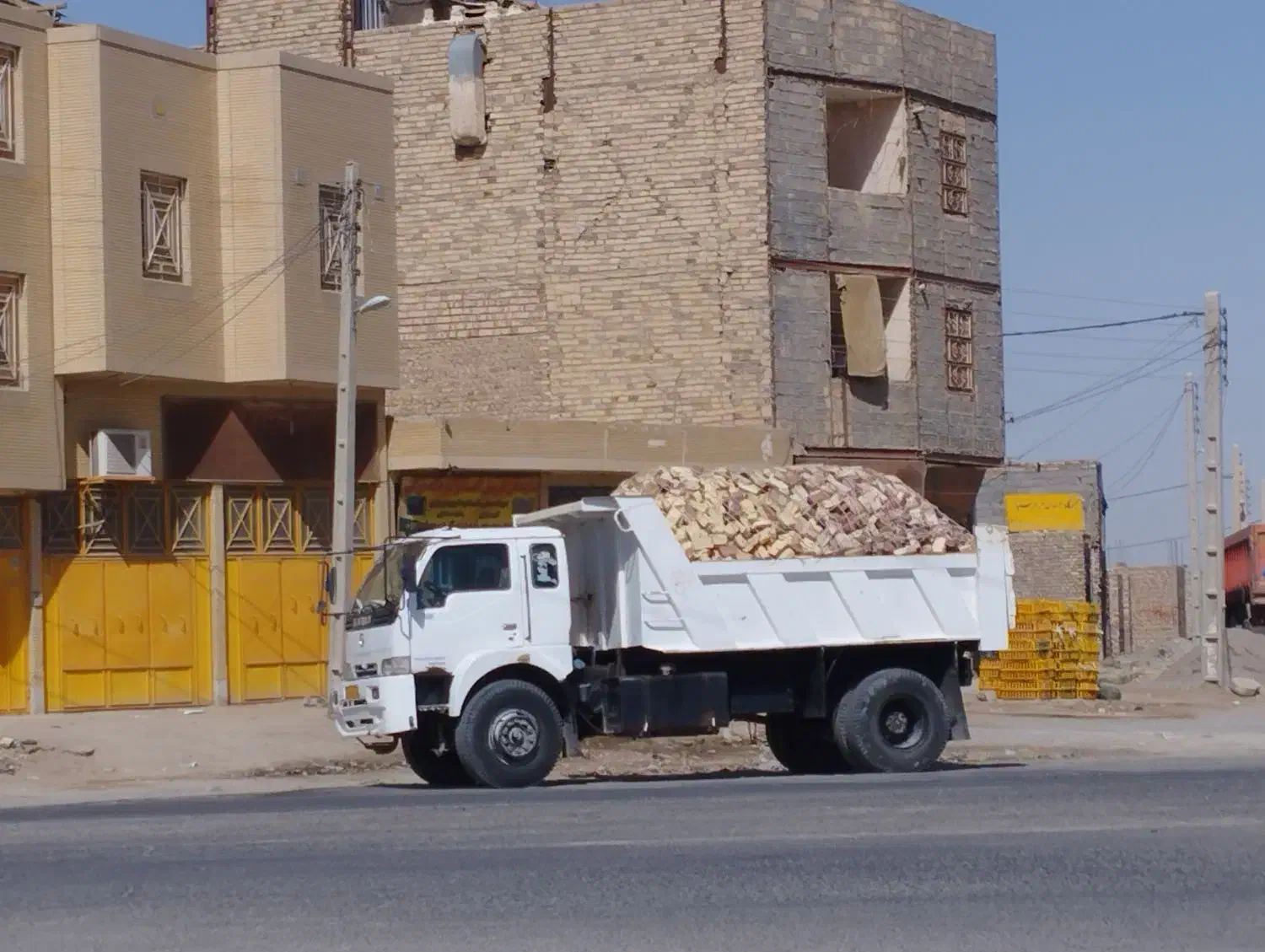 کمپرسی اجر بالای10اتن|مصالح و تجهیزات ساختمان|زابل, |دیوار