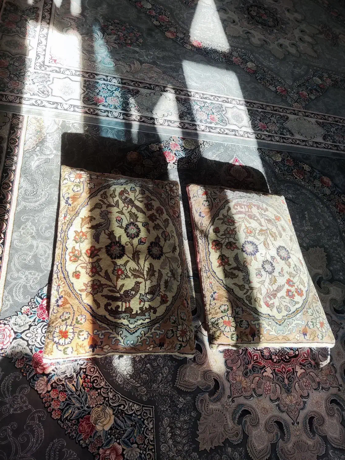 دو عدد پشتی دستبافت|پشتی|مشهد, خرمشهر|دیوار