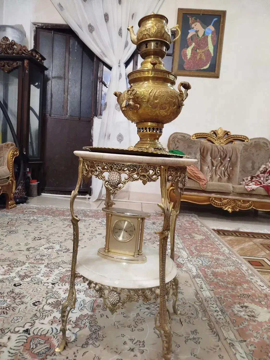 سماور برنجی همراه میز برنجی و پارچ و سینی|صنایع دستی و سایر لوازم تزئینی|بومهن, |دیوار