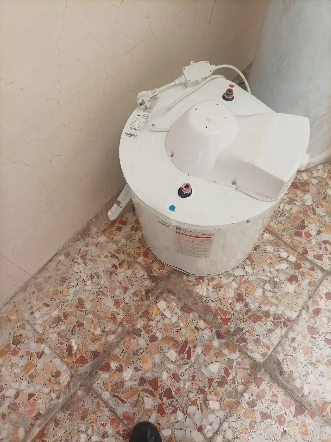 آبگرمکن برقی مخزن دار بوتان|آبگرمکن، پکیج، شوفاژ|قزوین, |دیوار