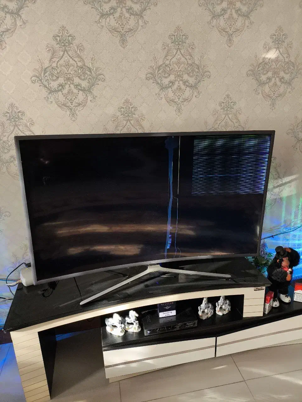 تلویزیون ۴۹ اینچ منحنی سامسونگ|تلویزیون و پروژکتور|تهران, پرستار|دیوار