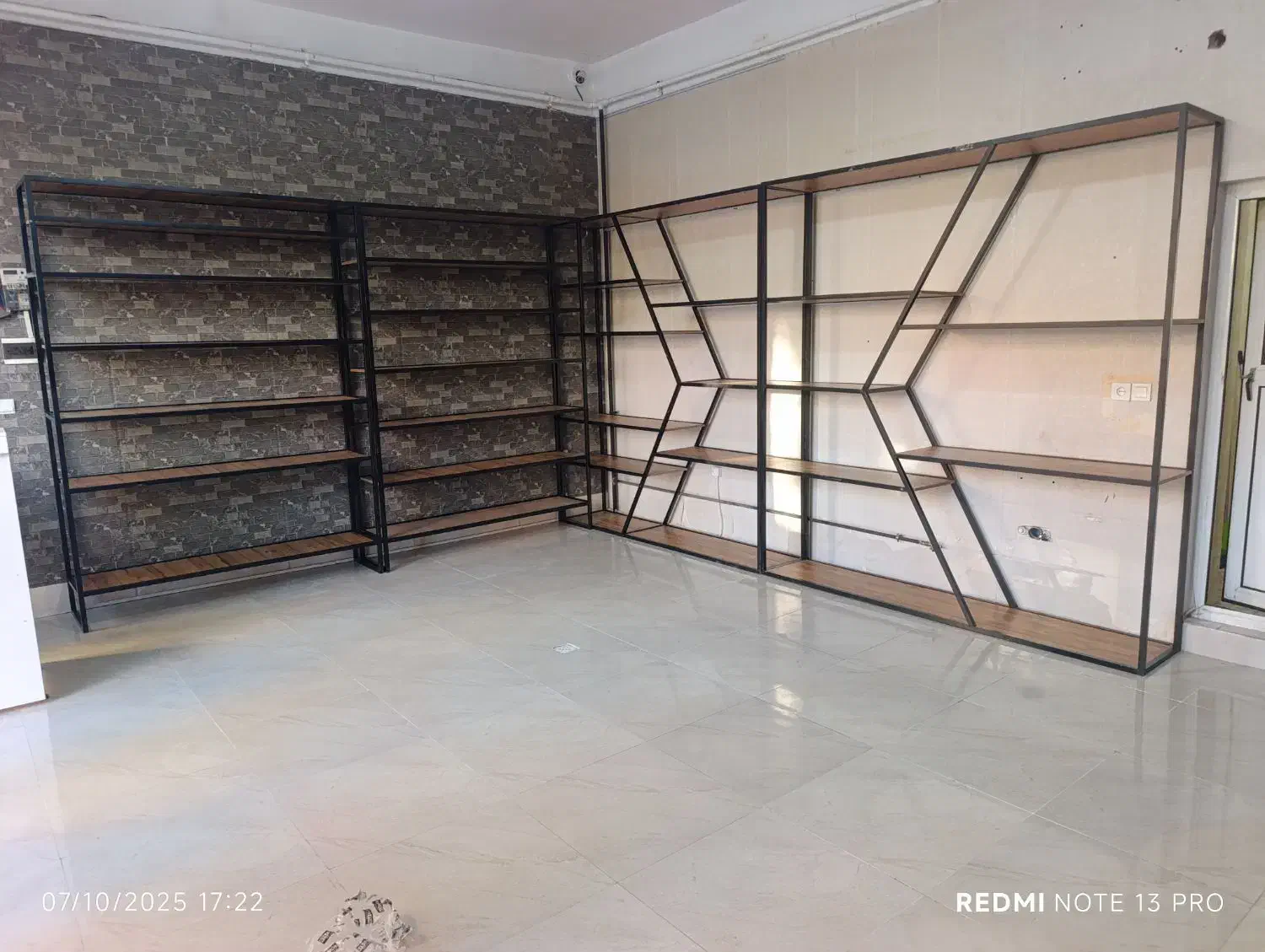 استند رگال و قفسه فلزی|کتابخانه، شلف، قفسههای دیواری|ارومیه, |دیوار