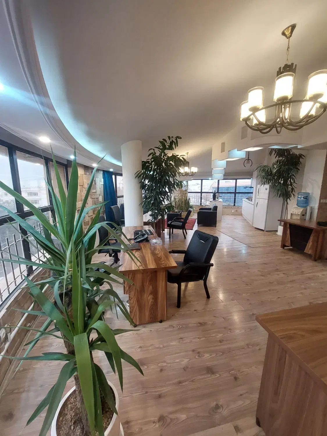 اگهی مشاور املاک حرفه ای و نیمه حرفه ای مهرشهر کرج|استخدام بازاریابی و فروش|کرج, فاز ۲ مهرشهر|دیوار