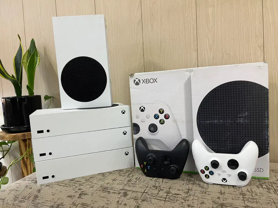 xbox series S ایکس باکس سریز اس|کنسول، بازی ویدئویی و آنلاین|ارومیه, |دیوار