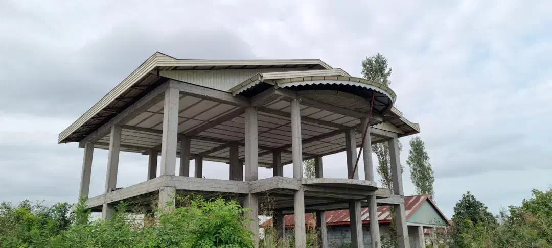 ویلایی نیمه کاره زمین ۵۰۰متر بنا ۲۲۰متر در پره‌سر|فروش خانه و ویلا|پره‌سر, |دیوار