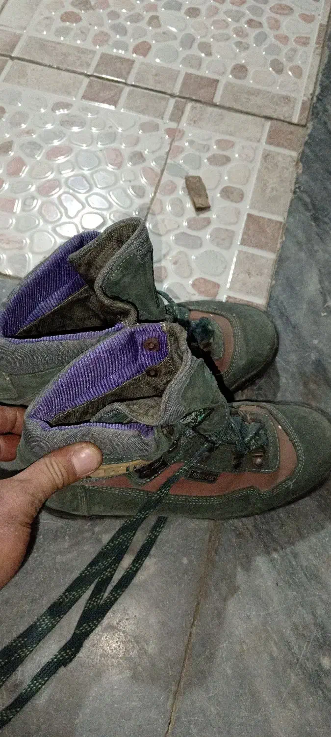 پوتین اصلی اورجینال|کیف، کفش، کمربند|گنبد کاووس, |دیوار