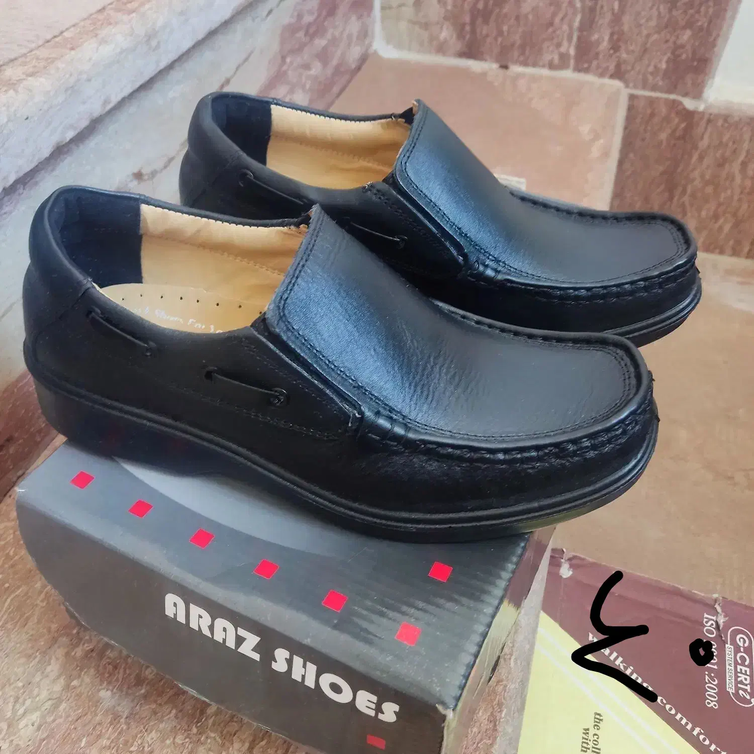 کفش نو|کیف، کفش، کمربند|تبریز, |دیوار