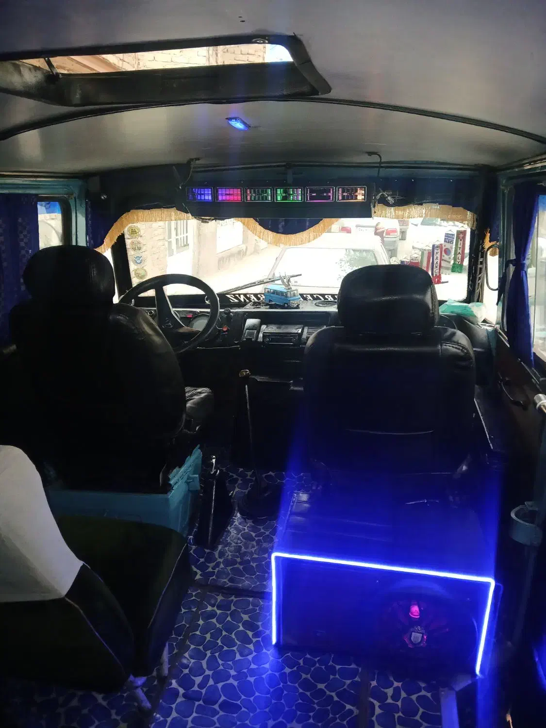 مینی بوس  ۱۷ نفره تازه تعمیر|خودرو سنگین|مشهد, وکیل‌آباد|دیوار