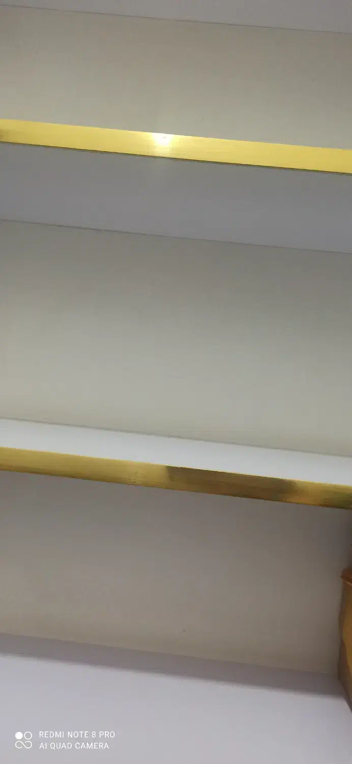 ویترین جا دار مناسب مغازه و سالن در حدنو|کتابخانه، شلف، قفسه‌های دیواری|قرچک, زیبا شهر|دیوار