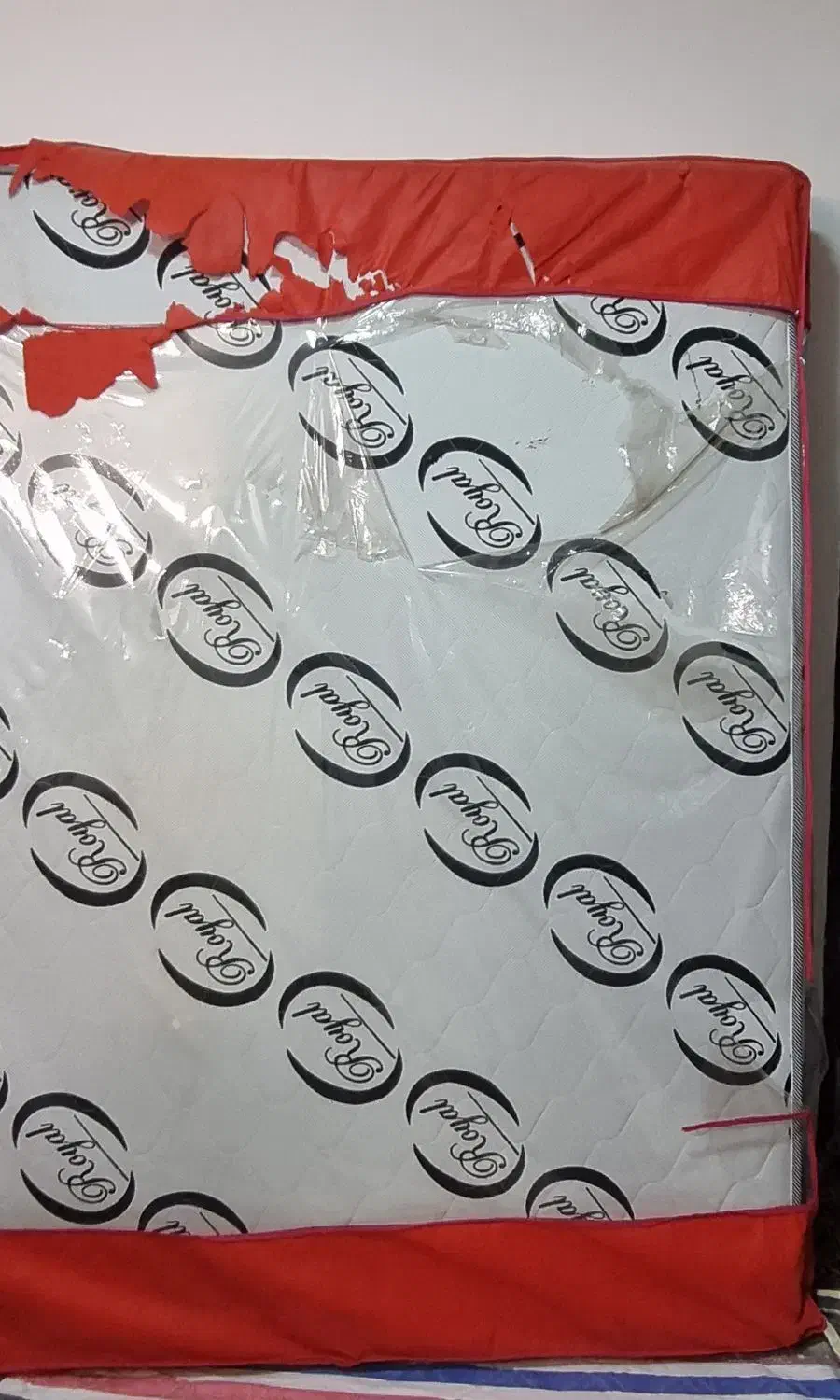 تخت و تشک|تخت و سرویس خواب|قم, فرهنگیان و شهربانی|دیوار