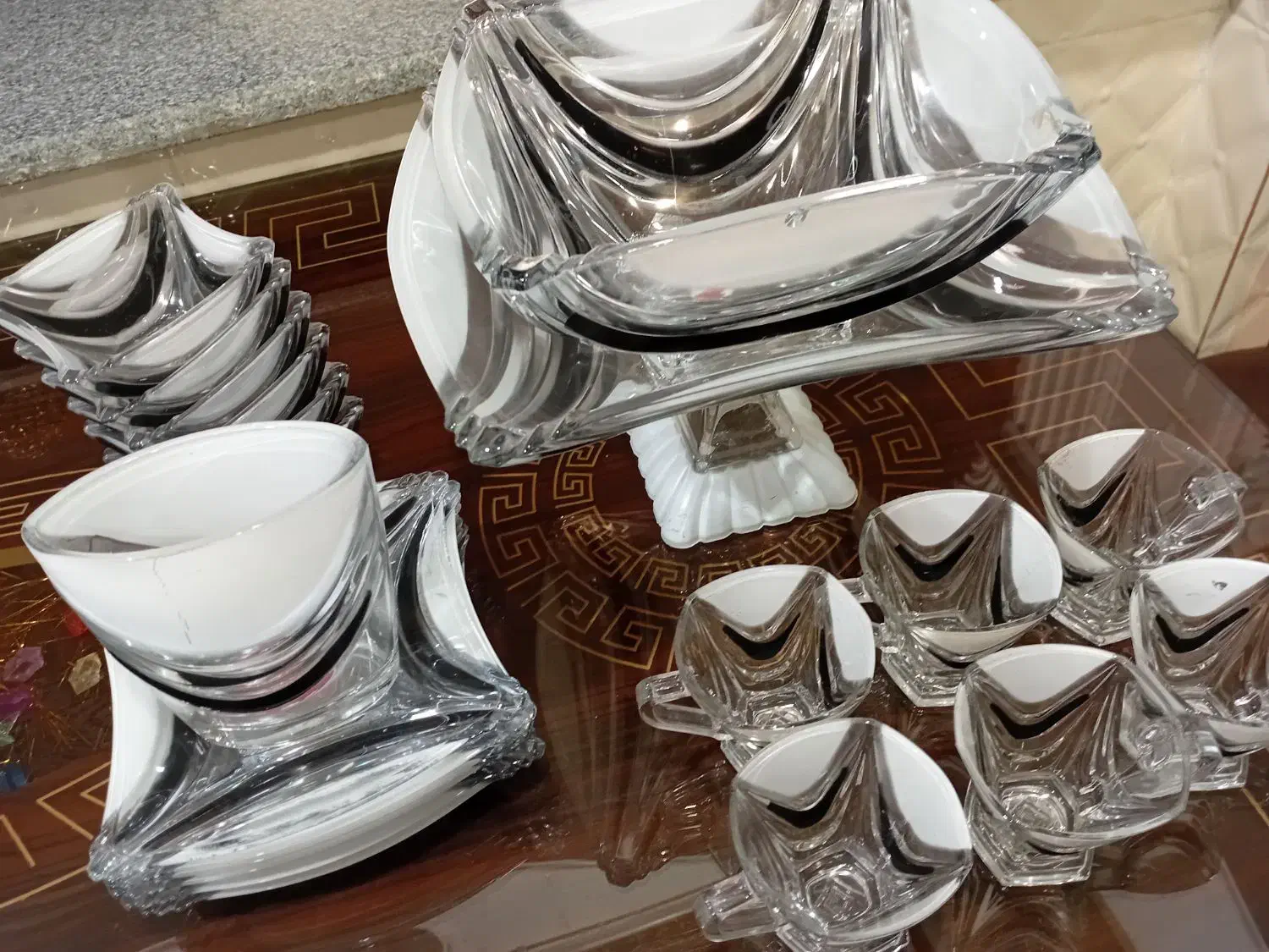 ظرف پذیرایی|ظروف سرو و پذیرایی|بندر گناوه, |دیوار