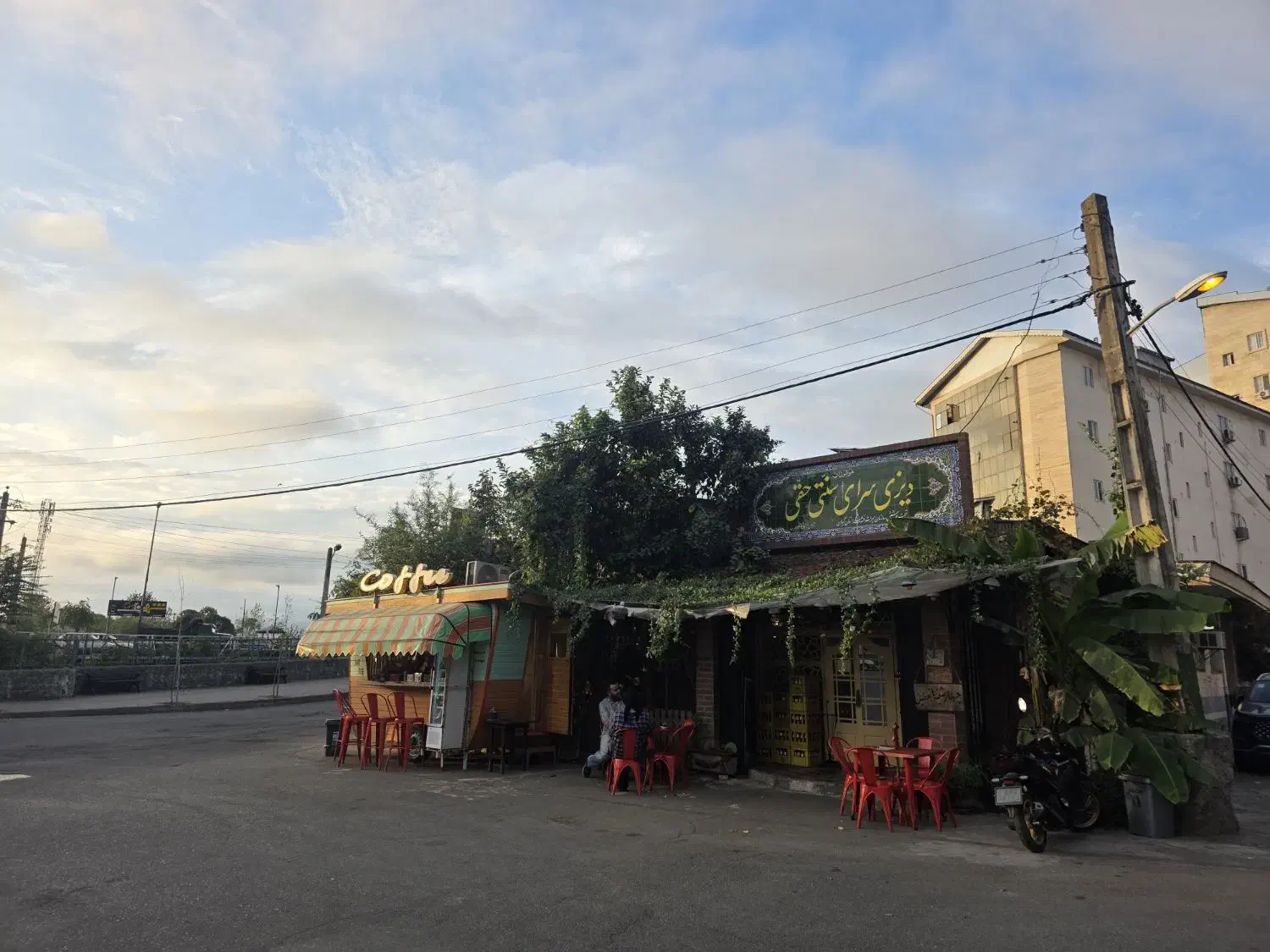 نیاز به یک باریستای حرفه ای خانم|استخدام خدمات فروشگاه و رستوران|رشت, رشتیان|دیوار