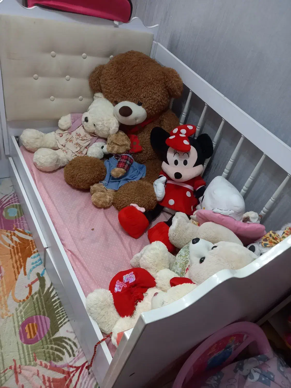 تخت کودک|تخت و صندلی بچه|رشت, پیرکلاچای|دیوار