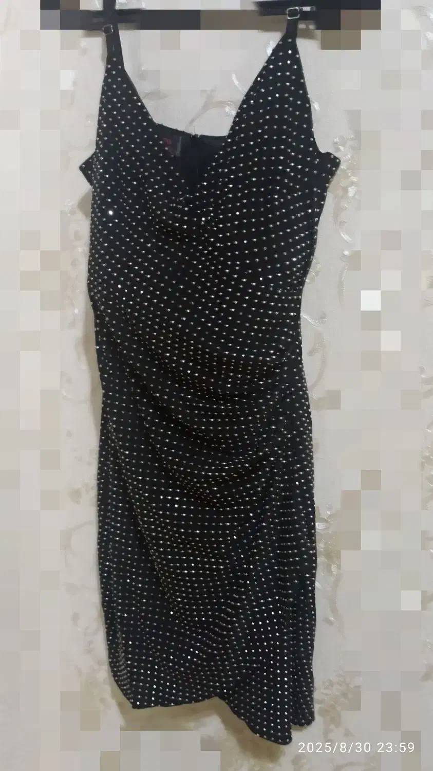 لباس مجلسی|لباس|نجف‌آباد, جعفرآباد|دیوار