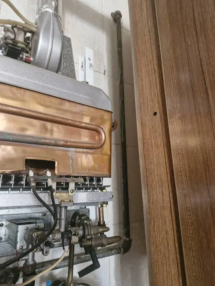 تعمیرات پکیج و ابگرمکن ونصب شیر الات و غیره....|خدمات پیشه و مهارت|صدرا-فارس, فاز ۱|دیوار