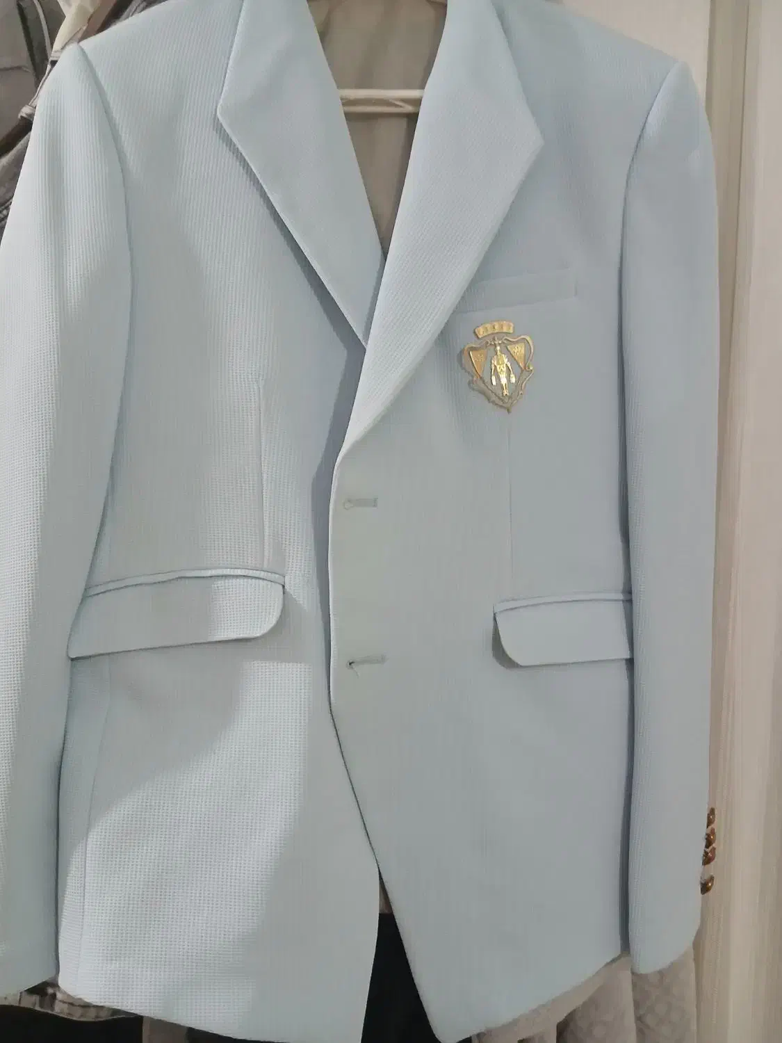 کت تک آبی رنگ|لباس|شاهرود, |دیوار