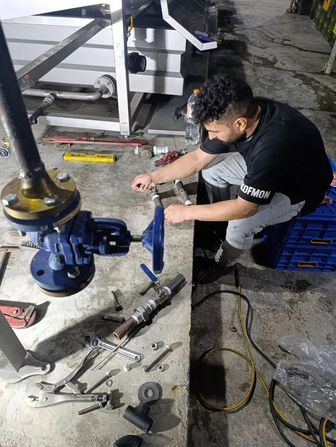 فنی مهندسی تاسیسات آریان|خدمات پیشه و مهارت|بومهن, |دیوار