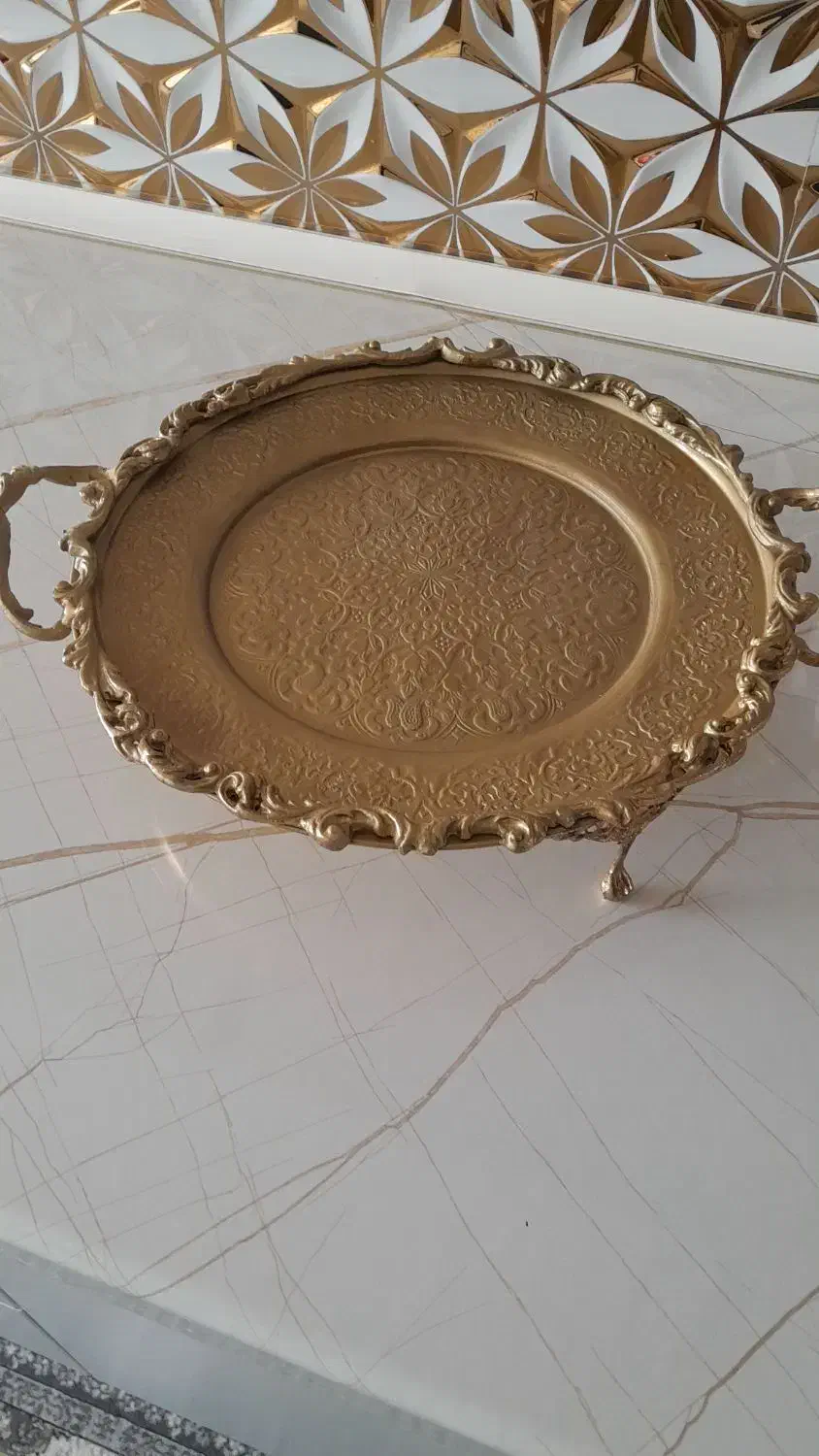 سینی برنز|کلکسیون اشیاء عتیقه|رباطکریم, شترخوار|دیوار