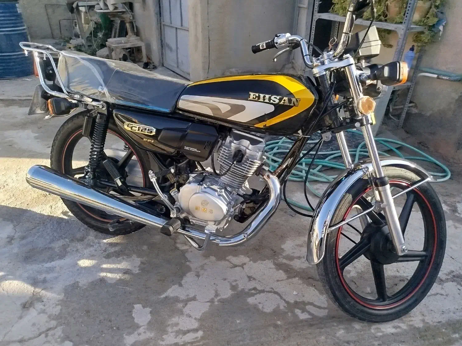 موتور 403|موتورسیکلت|شیراز, برمشور علیا|دیوار