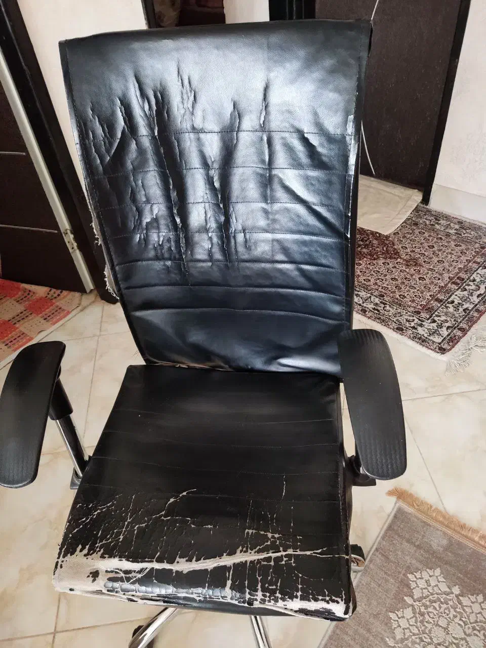 صندلی چرخدار|صندلی و نیمکت|بیرجند, |دیوار