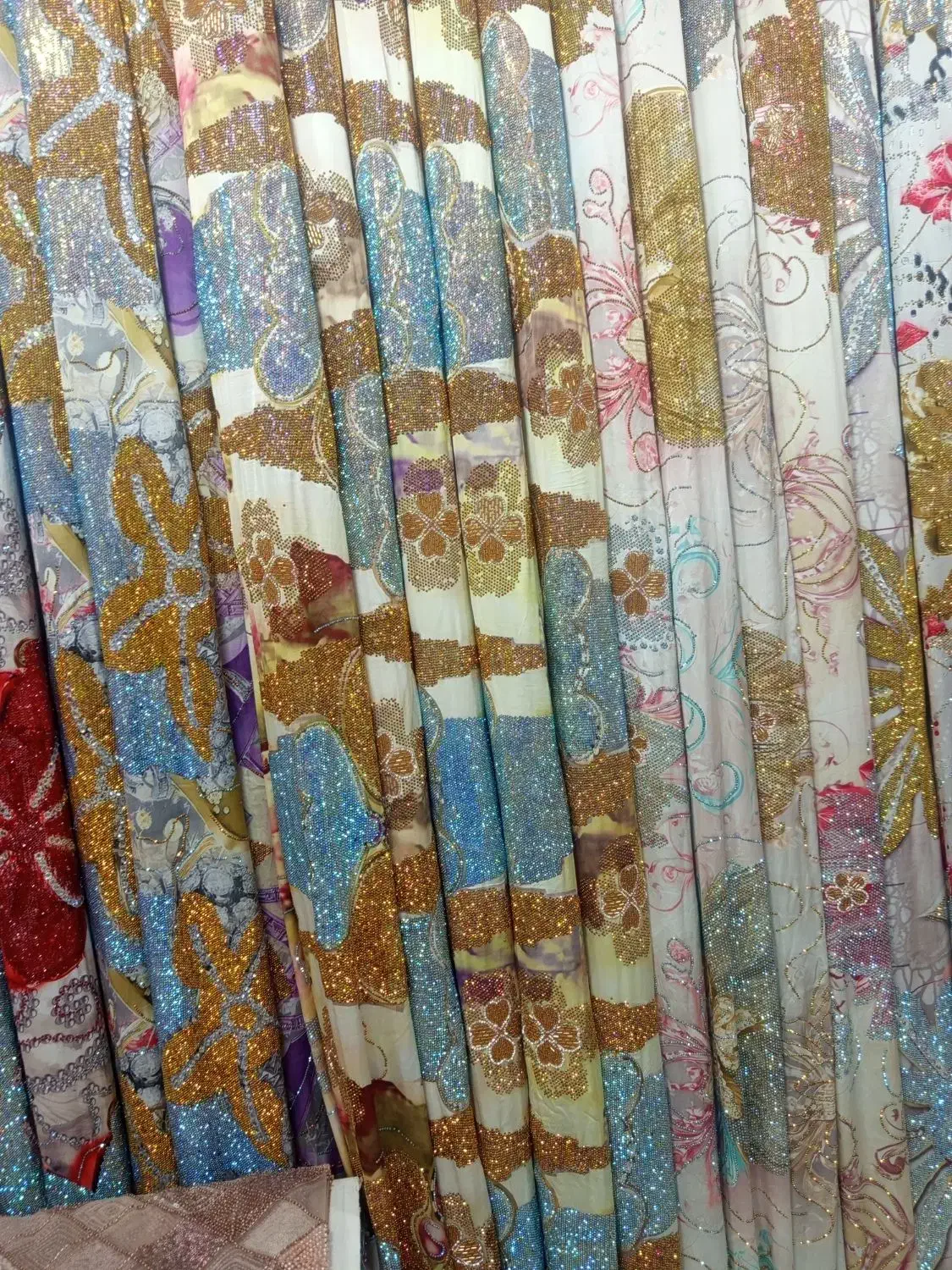 زیاستین و پارچه سرای اقساطی|لباس|ایرانشهر, |دیوار