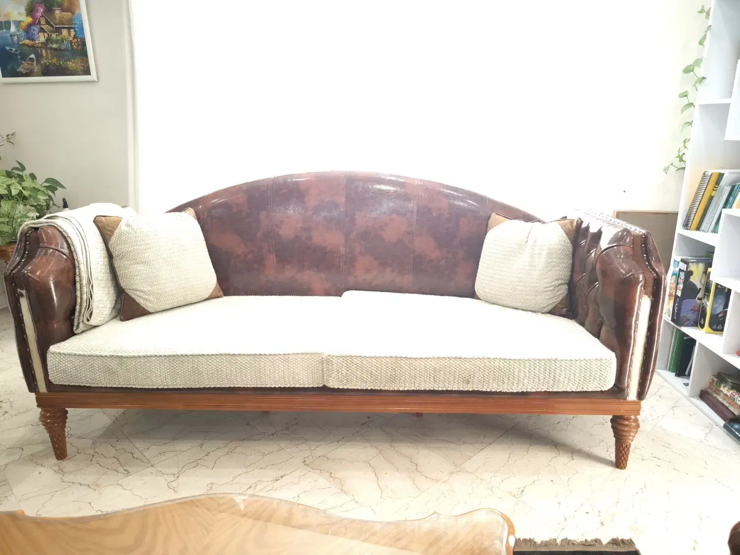 سرویس کامل مبل چوب و چرم در حد نو|مبلمان خانگی و میز عسلی|تهران, جنتآباد جنوبی|دیوار