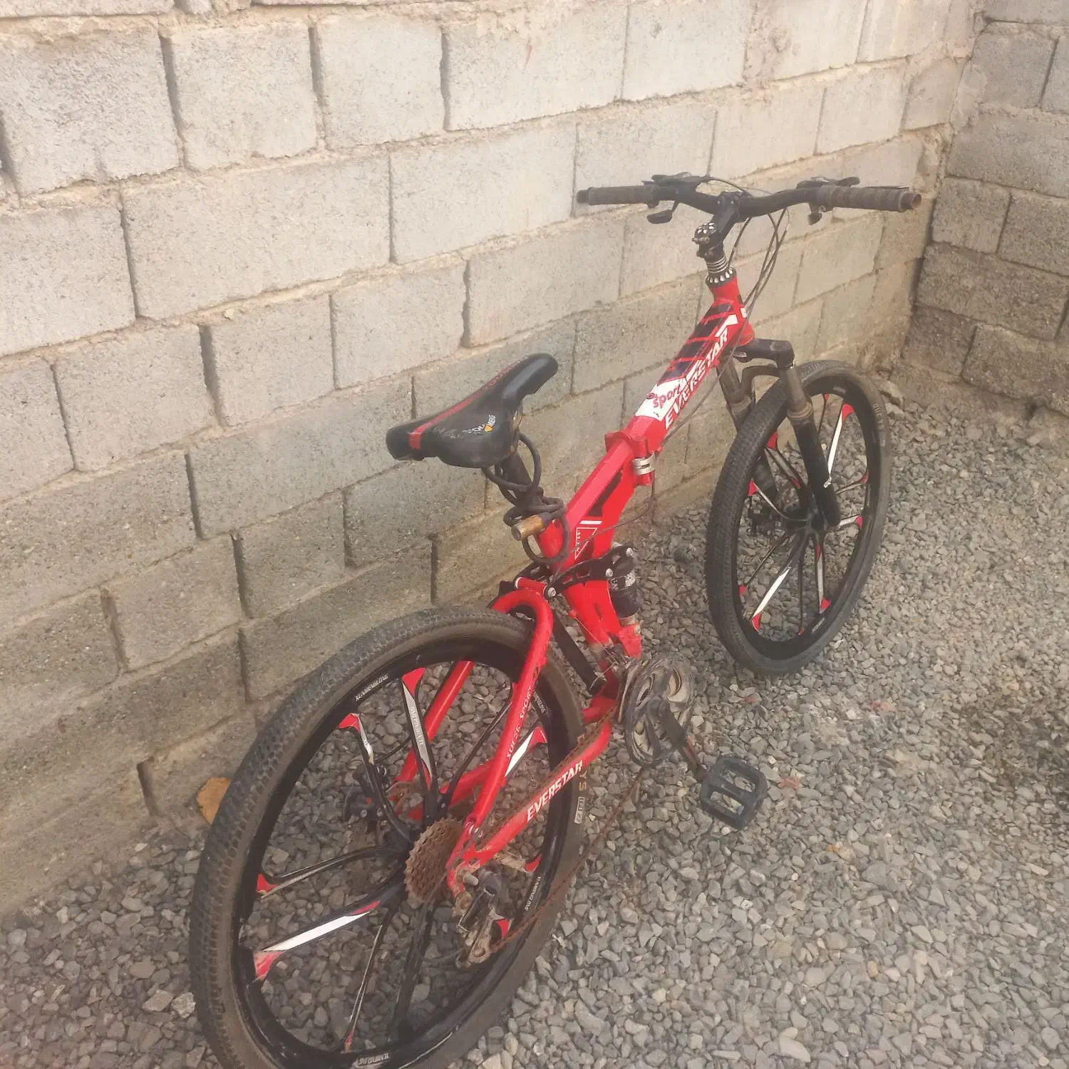 دوچرخه 26 تاشو رینگ اسپرت دوتا کمک فنر داره تمیز.|دوچرخه، اسکیت، اسکوتر|کهنوج, |دیوار