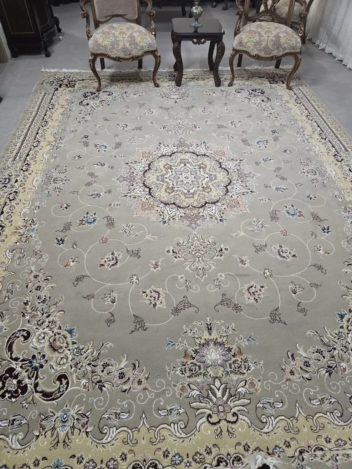 فرش گردویی|فرش|قم, انسجام|دیوار