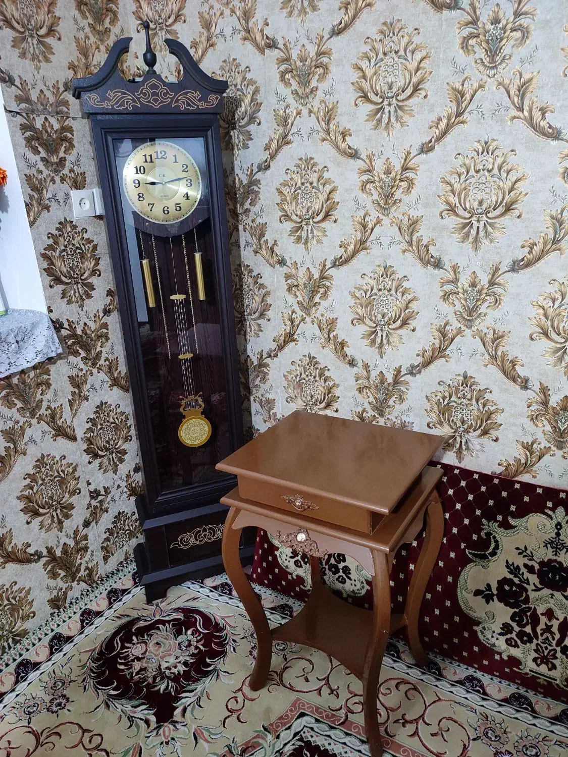 ساعت دیواری میز تلفن|ساعت دیواری و تزئینی|ورامین, ورامین|دیوار