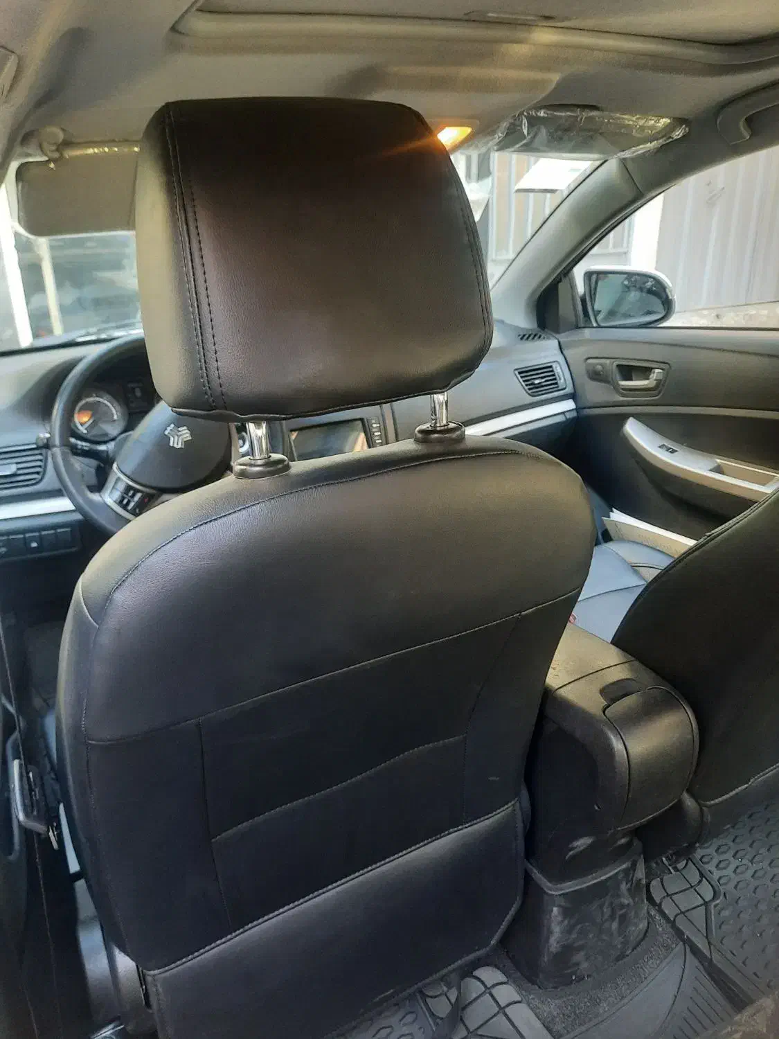 شاهین ۴۰۱ توربو سانروف گارانتی فعال|خودرو سواری و وانت|تهران, مینابی|دیوار