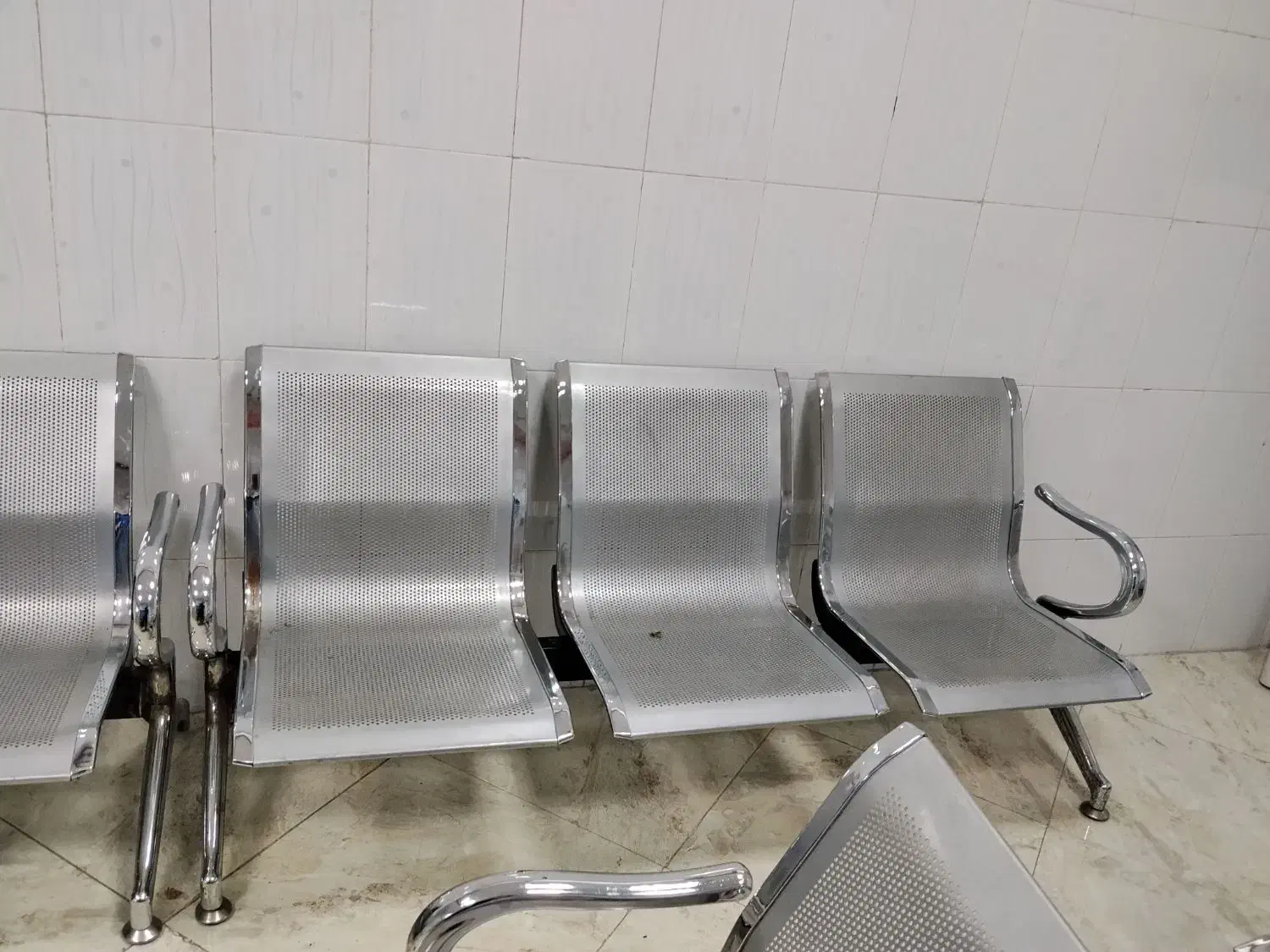 فروش10عدد صندلی استیل 3ردیفه. کم کارکرد تمیز|مبلمان اداری|شاهدشهر, |دیوار