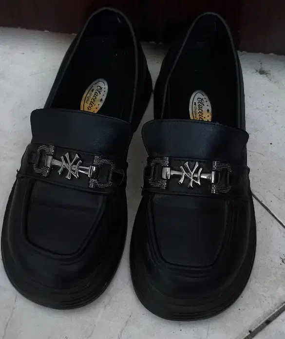 کفش کتونی نیم بوت چکمه زنانه سایز 39|کیف، کفش، کمربند|پیشوا, |دیوار