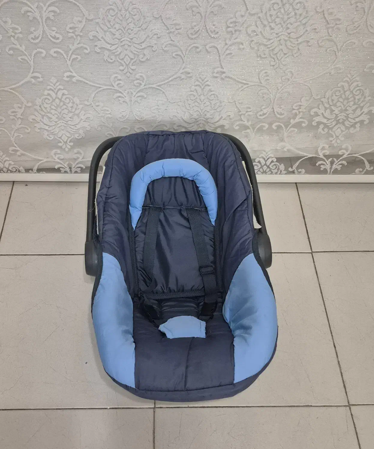 کریر|کالسکه و لوازم جانبی|ابهر, |دیوار