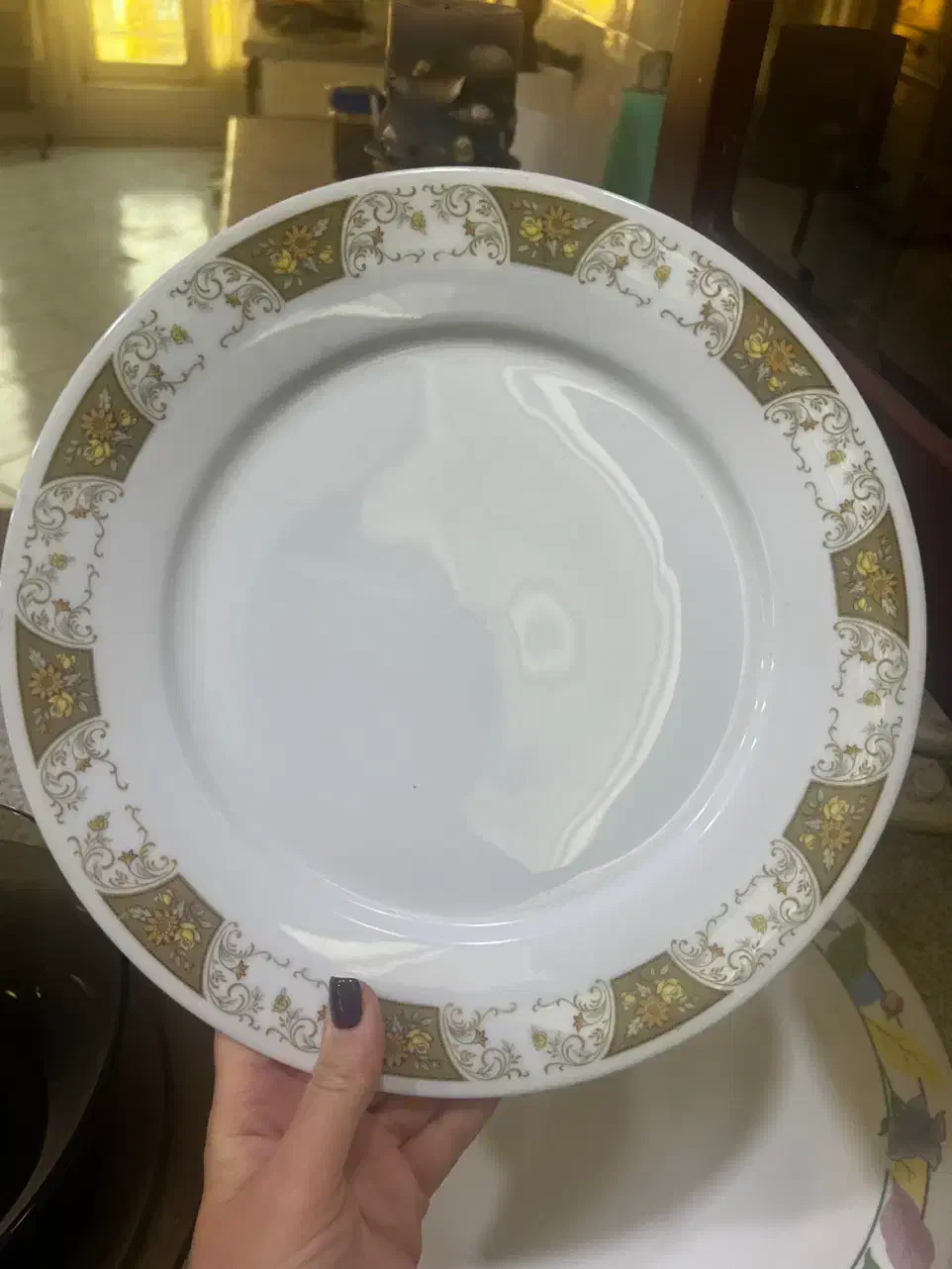 تعدادی کاسه بشقاب و دیس|ظروف سرو و پذیرایی|تهران, امیرآباد|دیوار