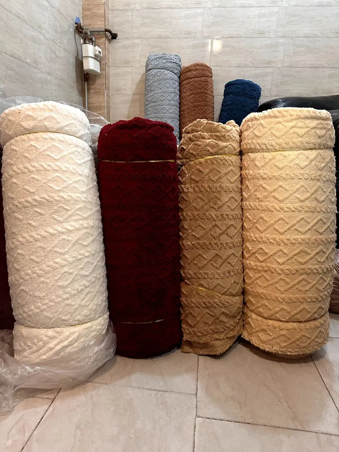 پخش عمده پتو متری گیس بافت|رختخواب، بالش، پتو|یزد, |دیوار