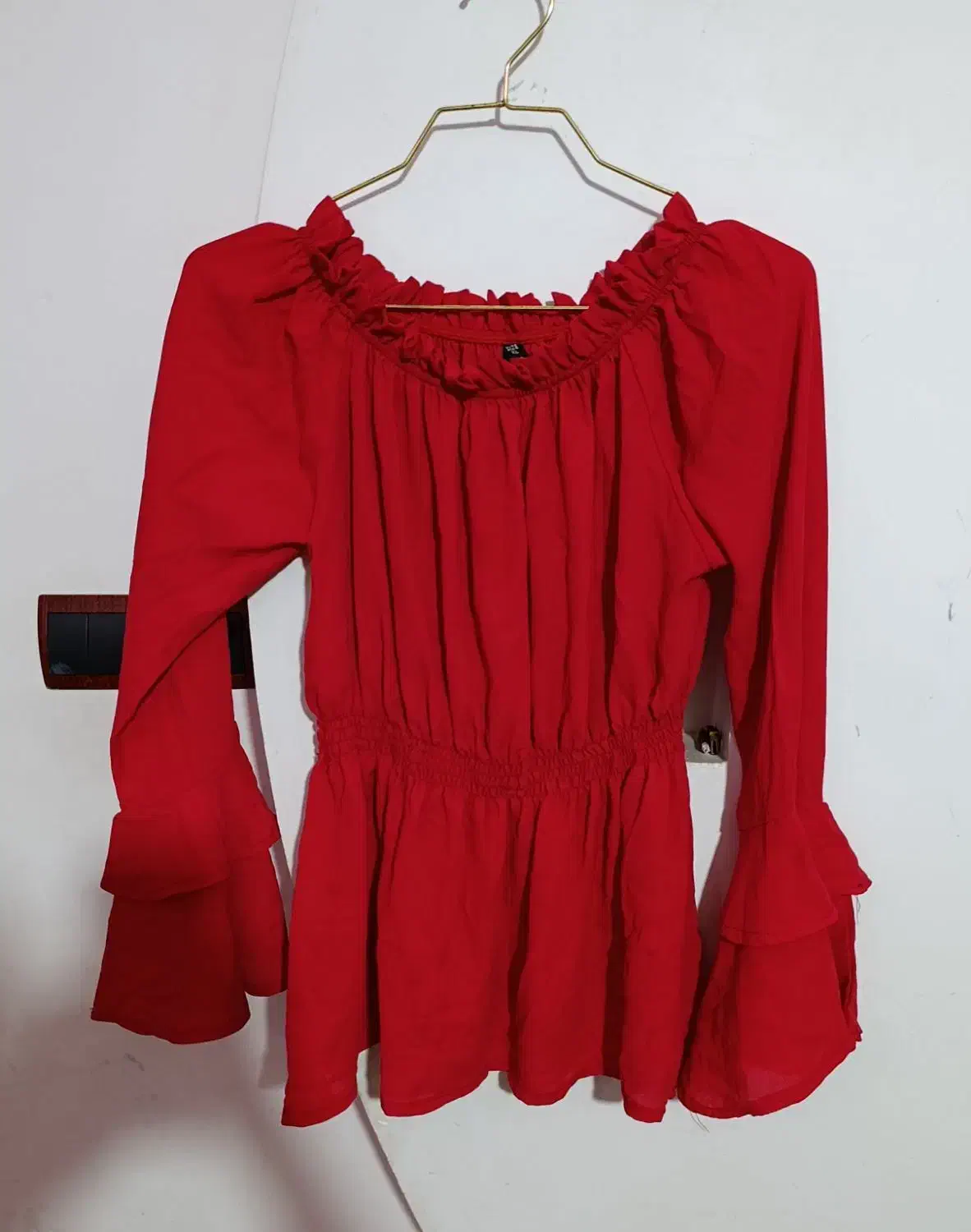 لباس مجلسی|لباس|علی‌آباد کتول, |دیوار