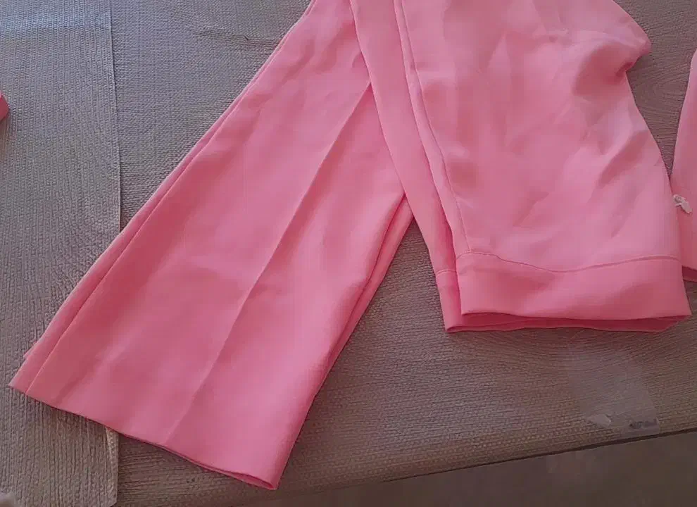 لباس|لباس|بناب, |دیوار