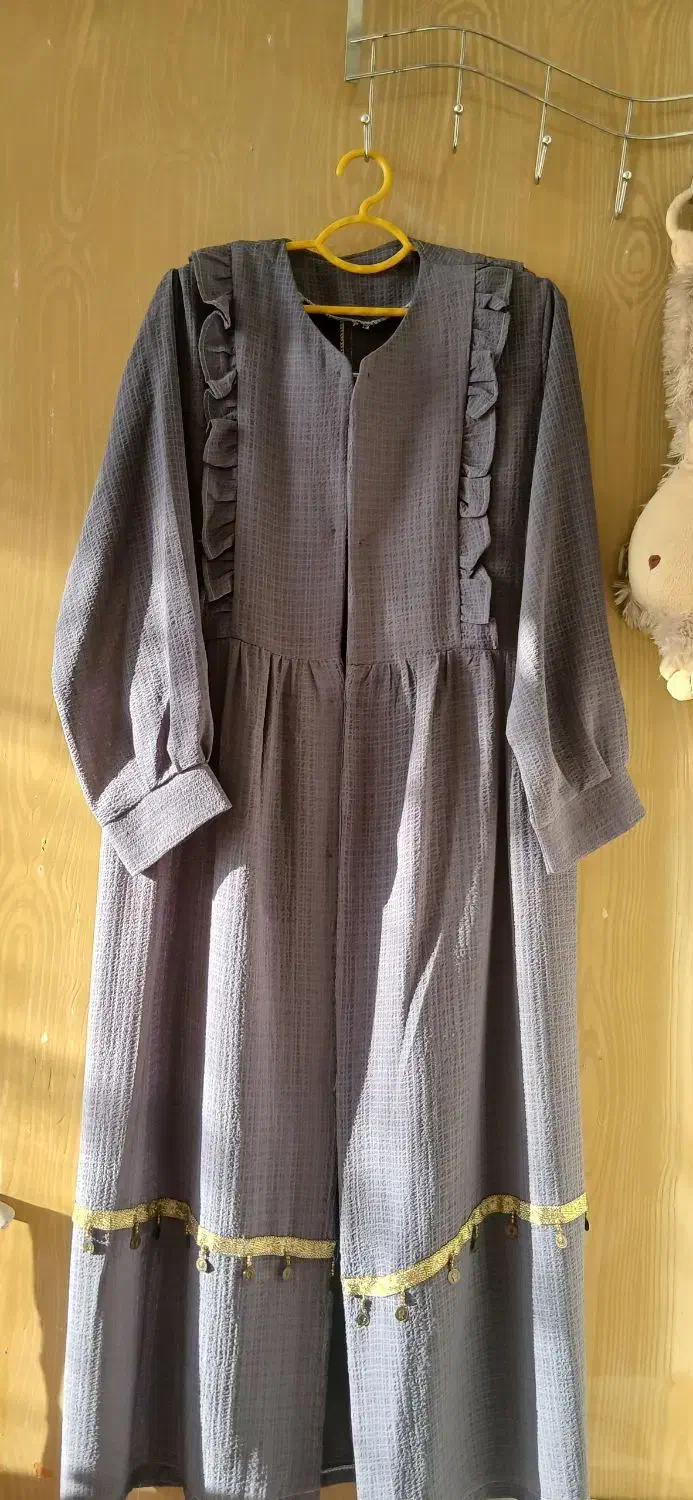 مانتو|لباس|شیراز, لب آب|دیوار