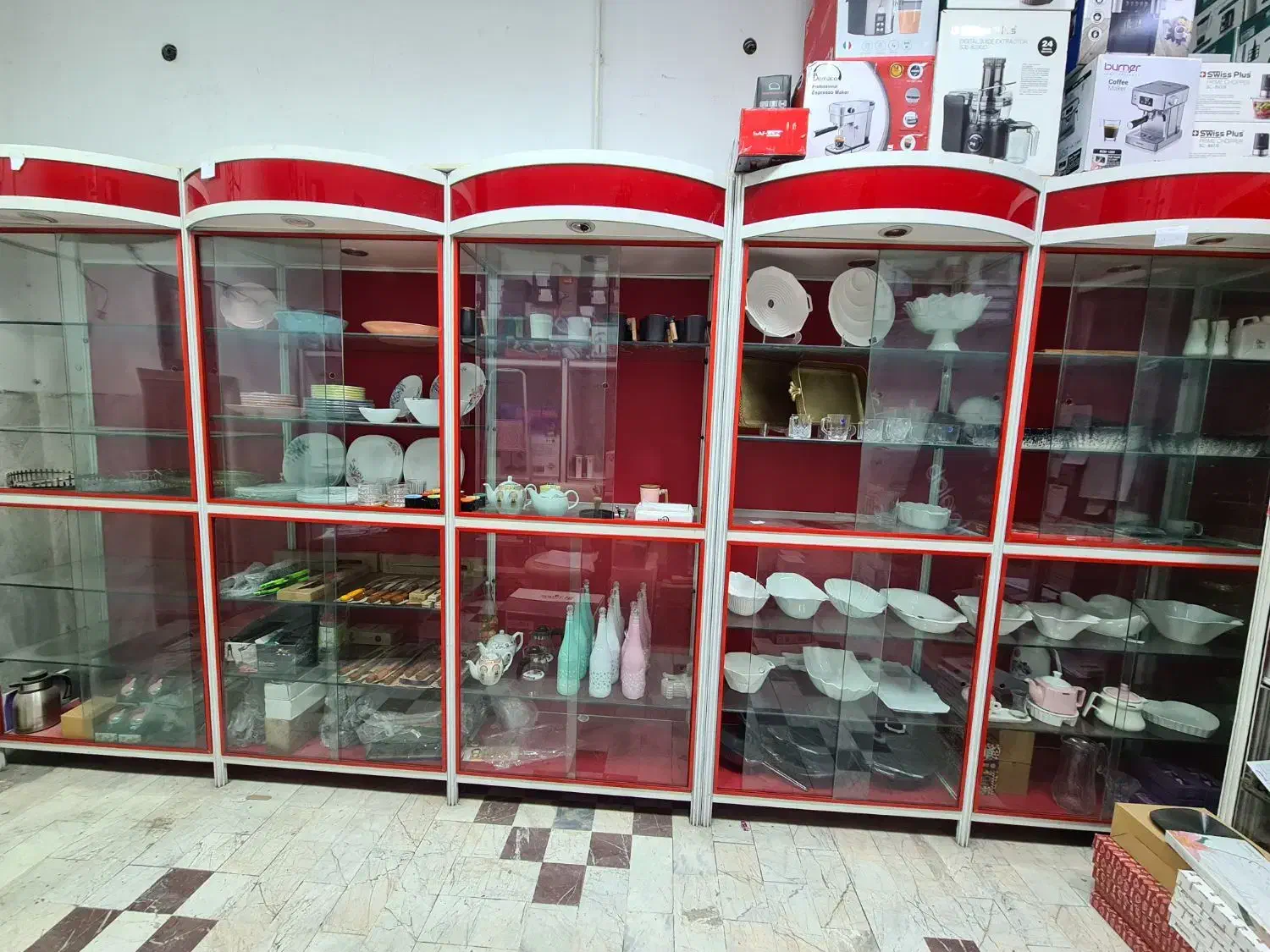 ویترین شیشه ای آلومینیومی|بوفه، ویترین، کنسول|کرج, حصارک بالا|دیوار