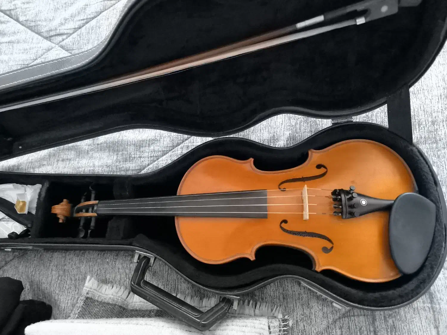 ویولن دست ساز آقای هوشنگ اکبری|ویولن|ارومیه, |دیوار